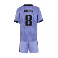 Real Madrid Toni Kroos #8 Udebanesæt Børn 2022-23 Kortærmet (+ Korte bukser)